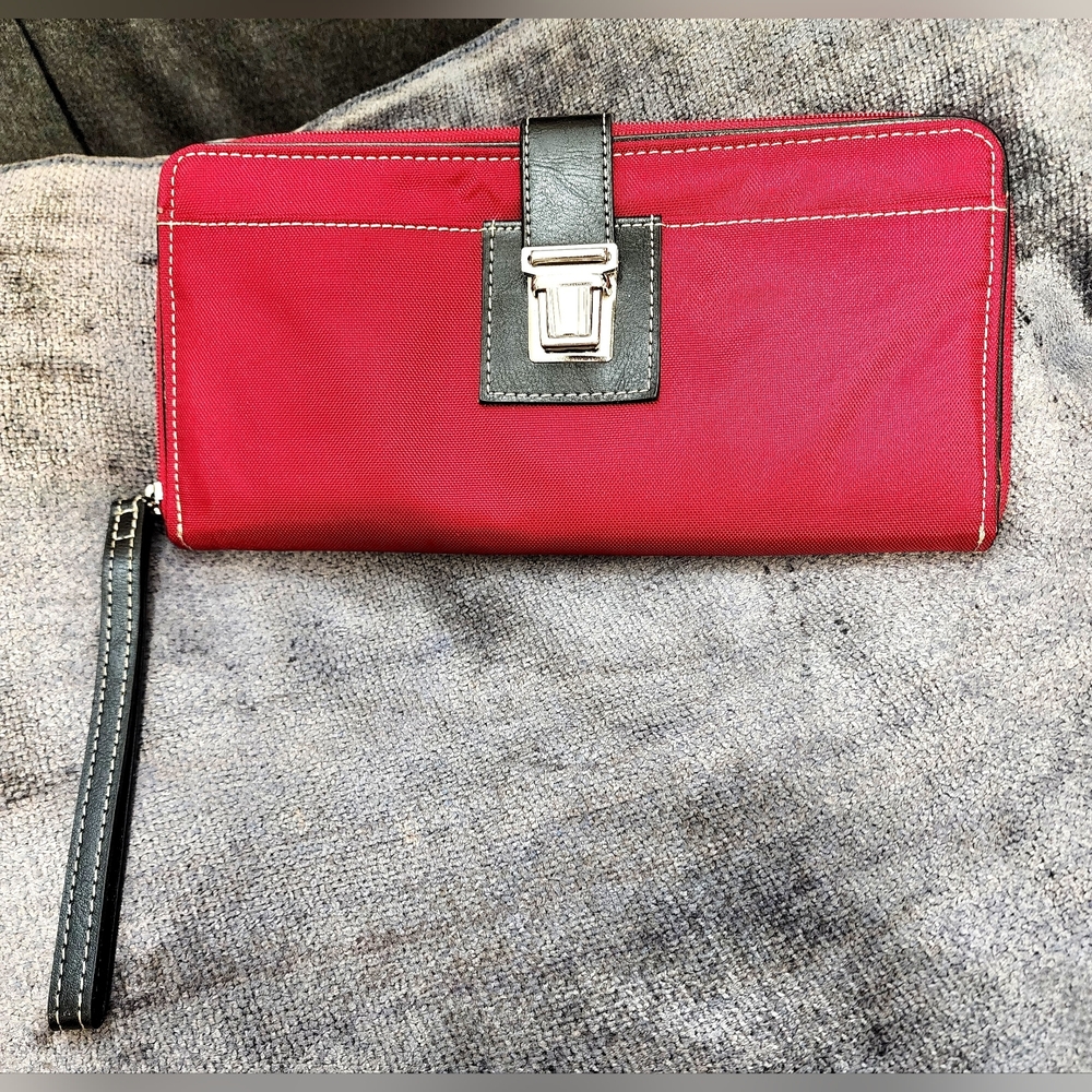 LOFT TRAVEL WALLET